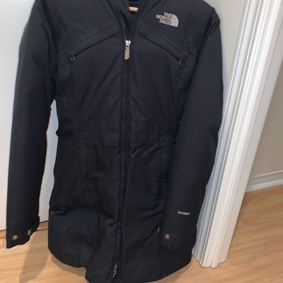 Women’s north face long winter parka - Picture 2 of 8